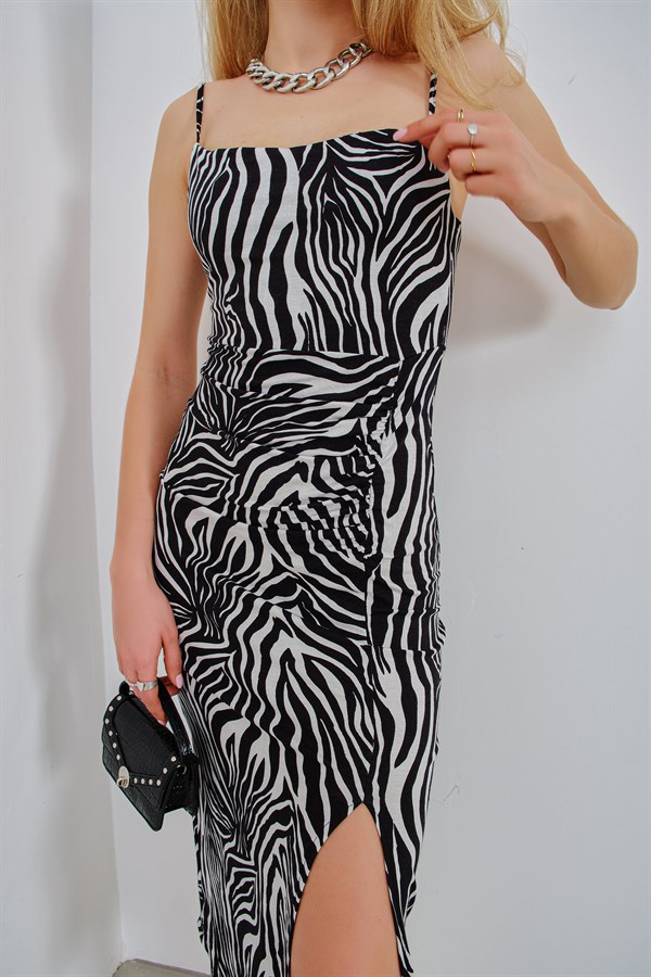 Zebra Desen Yırtmaçlı Elbise Siyah-Beyaz
