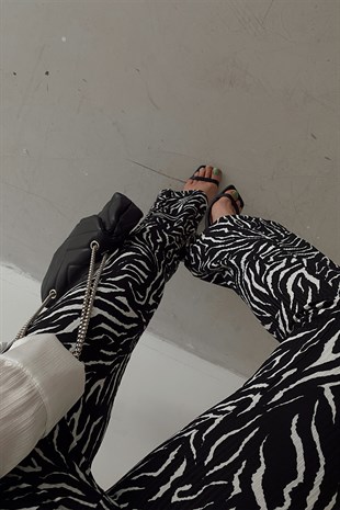 Zebra Desenli Krinkıl Pantolon Siyah